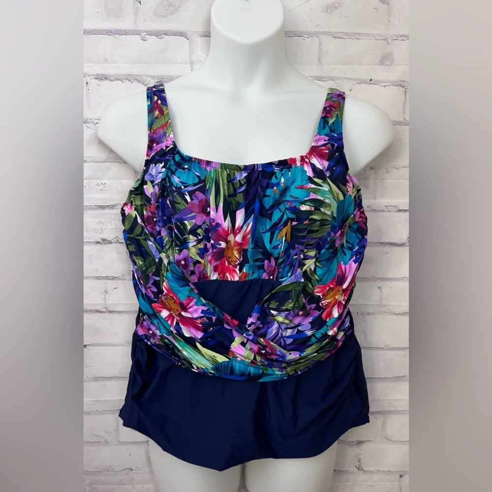 Lands’ End 20W Wrap Square Neck‎ Floral Blue Tankini Swimsuit Top Slimming